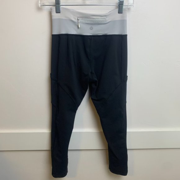 Lululemon Run: Deep Coal, White & Silver Back On Track Cropped Leggings - Picture 5 of 9
